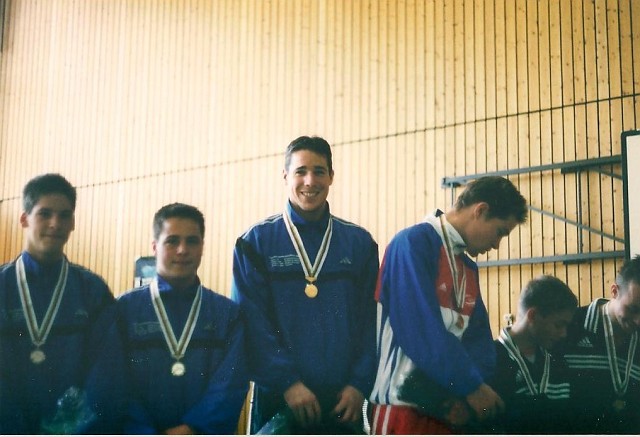 2001 Elite.jpg